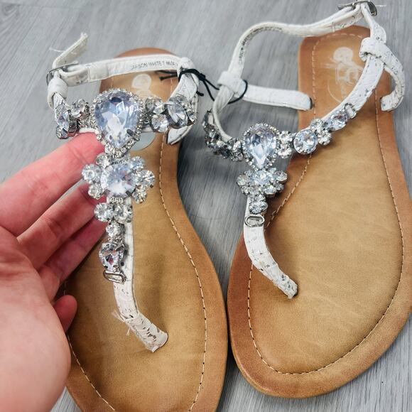 White Silver And Rhinestone Strap Sandals Size 7 - Picture 4 of 8